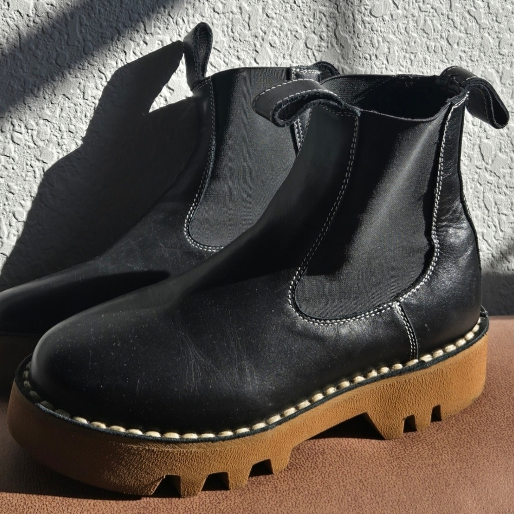 Black Leather Chelsea Boots